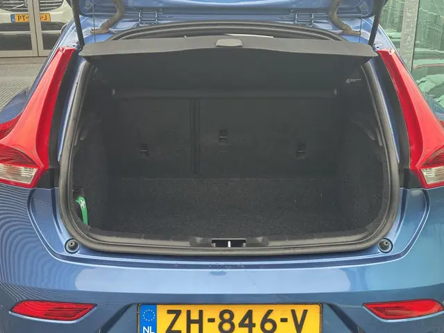 Volvo V40 1.5 T3 Polar+ Sport 2019 Benzine 13