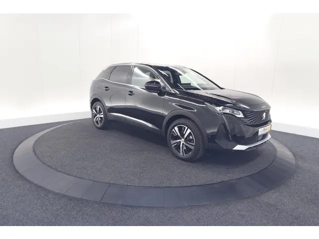 Peugeot 3008 1.2 Hybrid 136 GT 2024 Hybride Benzine 6