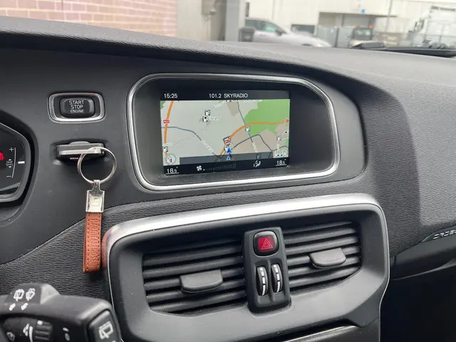 Volvo V40 Cross Country 1.6 T4 Momentum 2015 Benzine 8