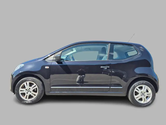 Volkswagen up! 1.0 high up! 75pk Airco, Navi 2012 Benzine 7