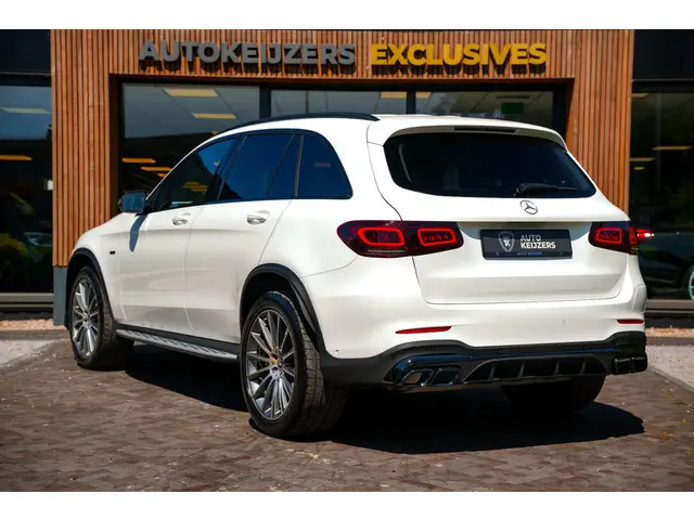 Mercedes-Benz GLC 300e 4MATIC 2021 Hybride Benzine 7