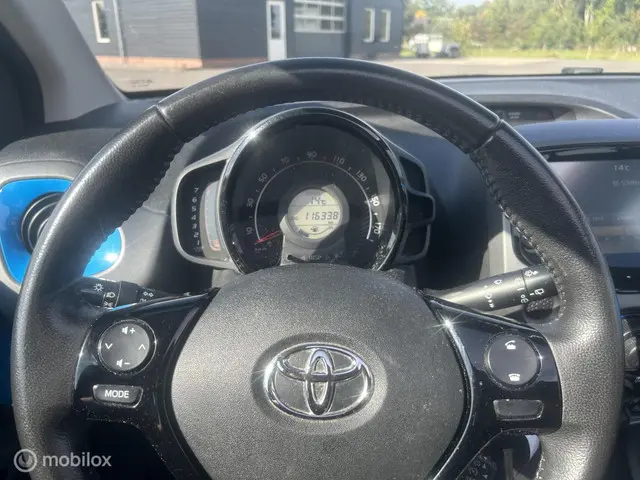 Toyota Aygo 1.0 VVT-i x-otic 2019 Benzine 9