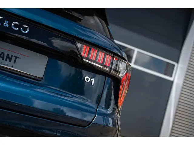 Lynk & Co 01 1.5 2023 Hybride Benzine 7