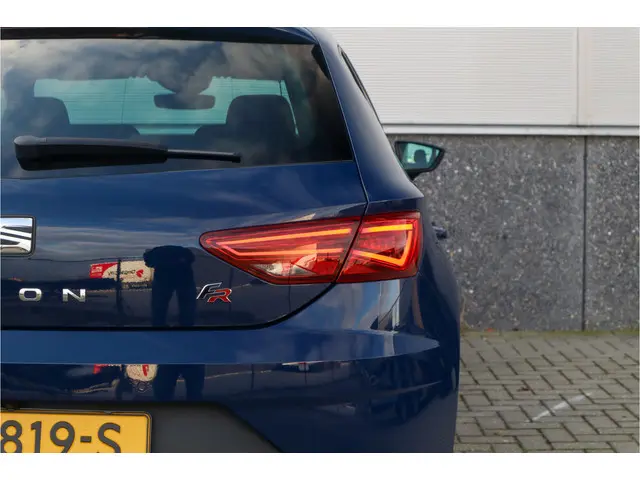 SEAT Leon 1.5 TSI FR Business Intense 2019 Benzine 26