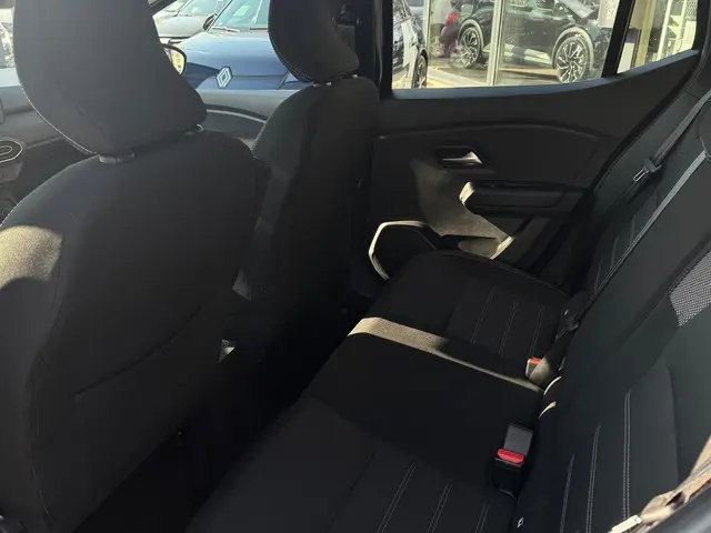 Dacia Sandero Stepway TCe 90 Comfort 2022 Benzine 9