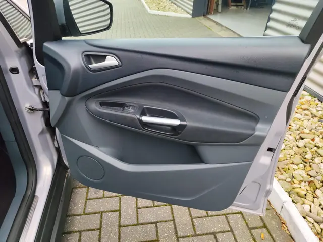 Ford C-MAX 1.6 EcoBoost Titanium 2012 Benzine 16