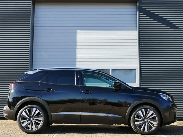 Peugeot 3008 1.2 PureTech Allure 2020 Benzine 4