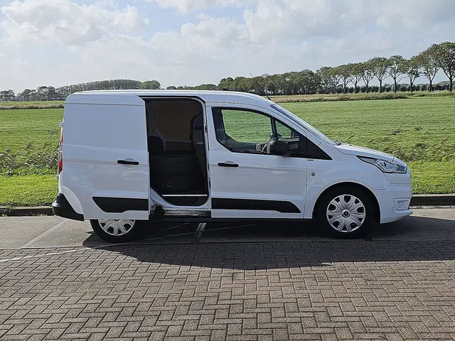 Ford Transit Connect 1.5 2021 Diesel 14