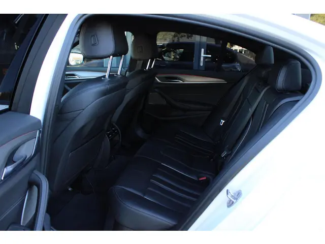 BMW 5 Serie 520d EDE High Executive 2017 Diesel 14