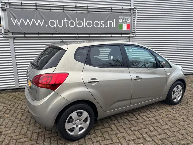 Kia Venga 1.4 CVVT EconomyLine 2015 Benzine 3