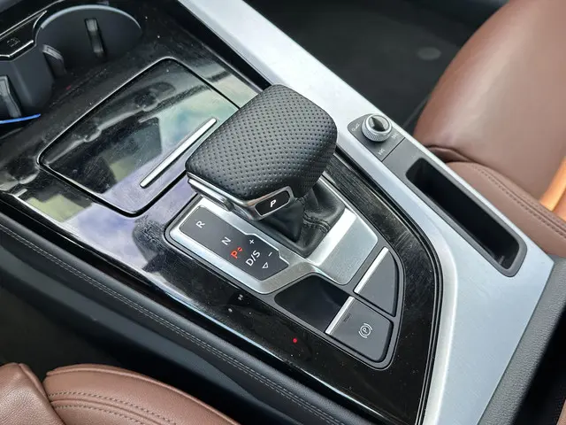 Audi A5 Coupé 40 TFSI S edition 2020 Benzine 24