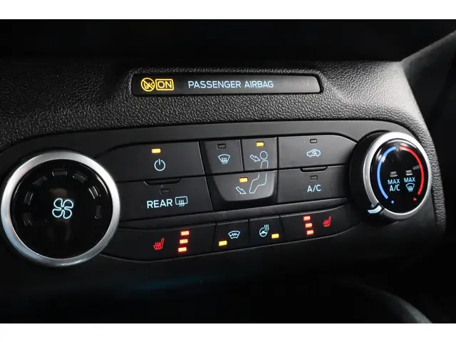 Ford Focus Wagon 1.0 EcoBoost ST Line 2019 Benzine 22