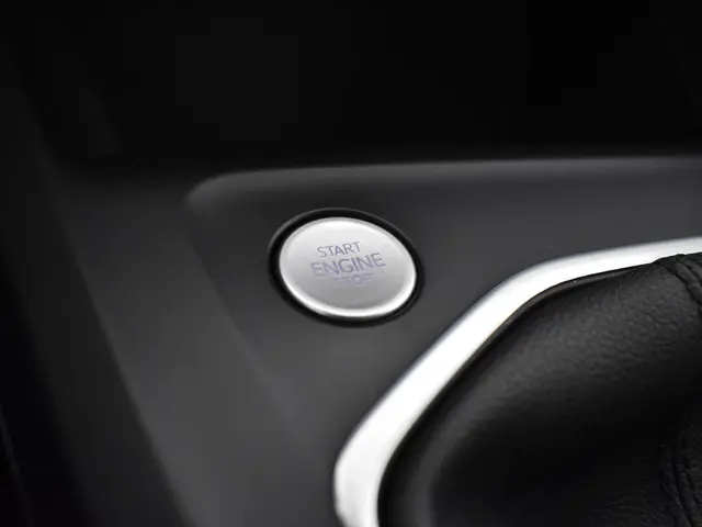 Volkswagen Golf Variant 1.0 TSI 110pk Life 2023 Benzine 24