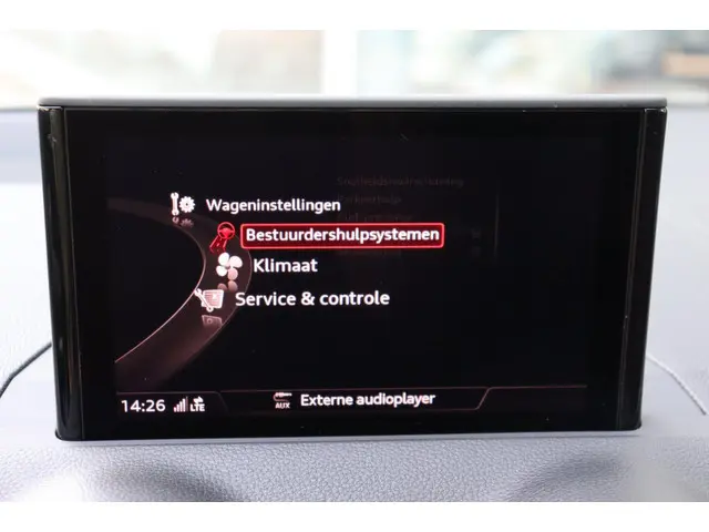 Audi Q2 35 TFSI S-Line Edition org.NL 2020 Benzine 25