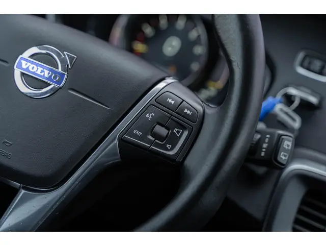 Volvo V40 T3 Momentum Automaat 2015 Benzine 26