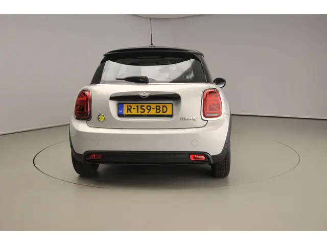 MINI Electric 3-deurs SE 2022 Elektrisch 4