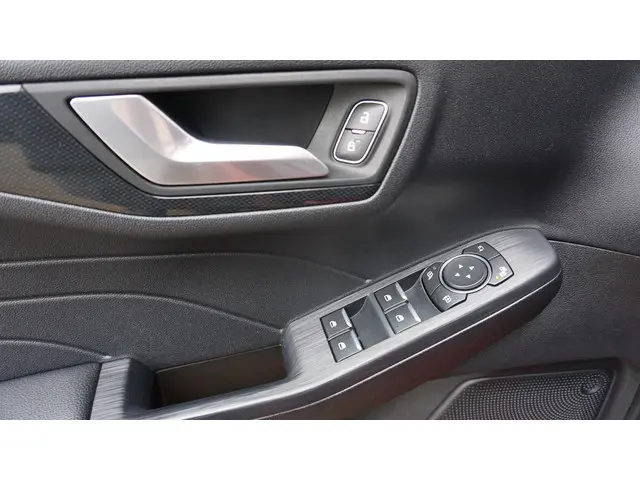 Ford Kuga 2.5 225pk PHEV ST-Line X 2021 Hybride Benzine 63