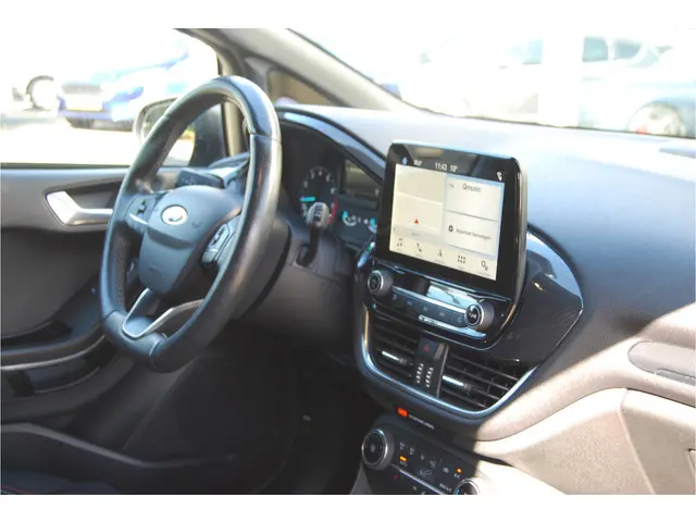 Ford Fiesta 1.0 EcoBoost 100pk ST-Line 5dr 2018 Benzine 26