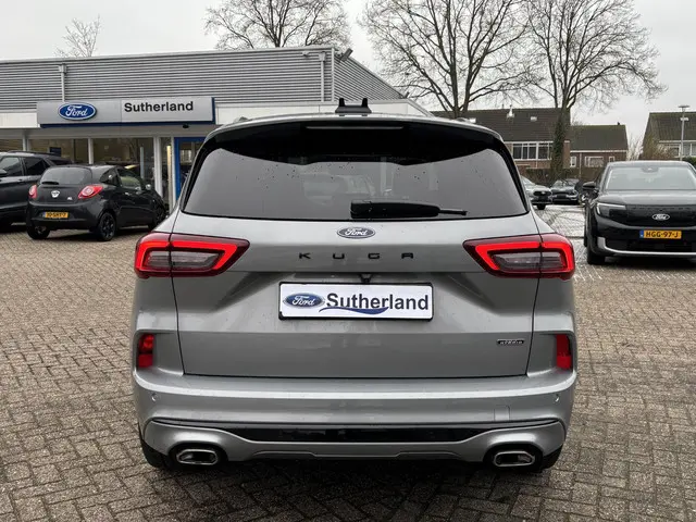 Ford Kuga 2.5 PHEV ST-Line X 2025 Hybride Benzine 6