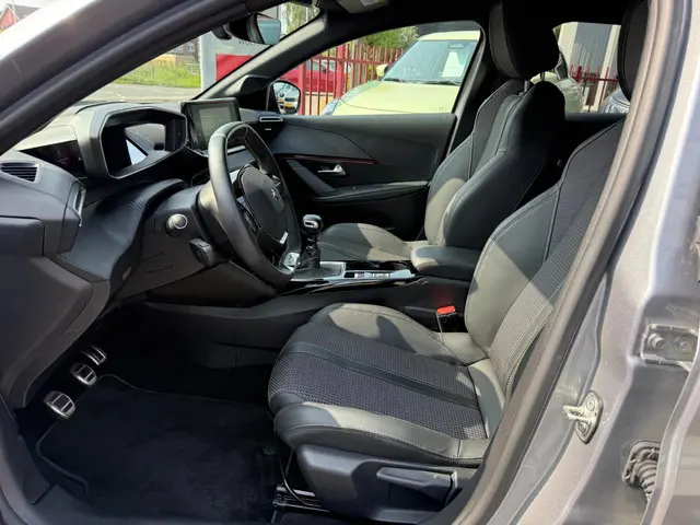 Peugeot 208 1.2 PureTech GT/ RIJKLAARPRIJS! 2023 Benzine 15