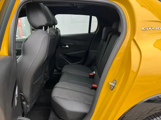 Peugeot 208 1.2 PureTech GT-Line 2020 Benzine 17