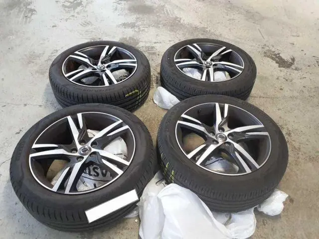 Volvo XC40 1.5 T5 Recharge R-Design 2021 Hybride Benzine 9
