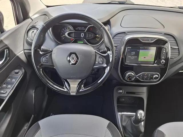Renault Captur TCe 90 Dynamique 2014 Benzine 12