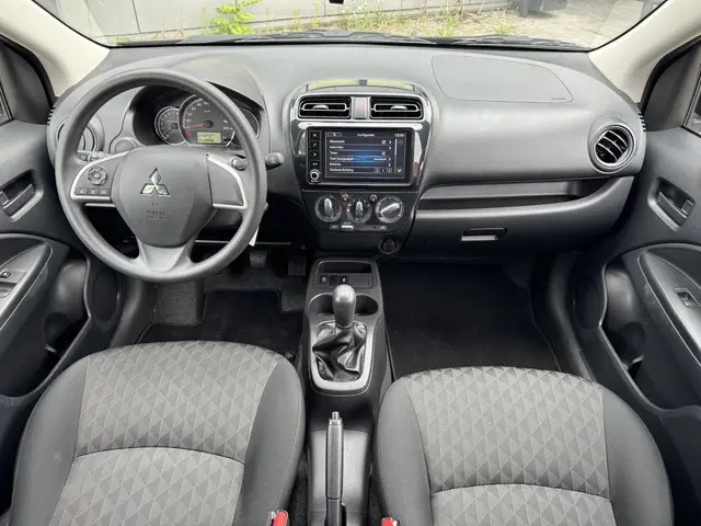 Mitsubishi Space Star 1.2 Connect+ 2024 Benzine 13