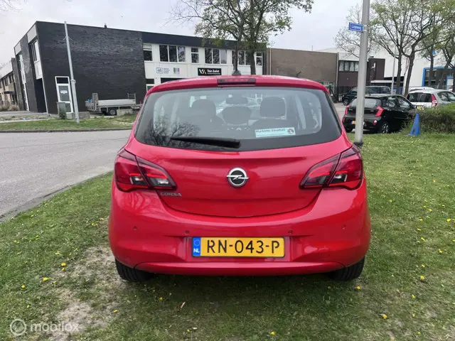 Opel Corsa 1.4 Favourite 2018 Benzine 13