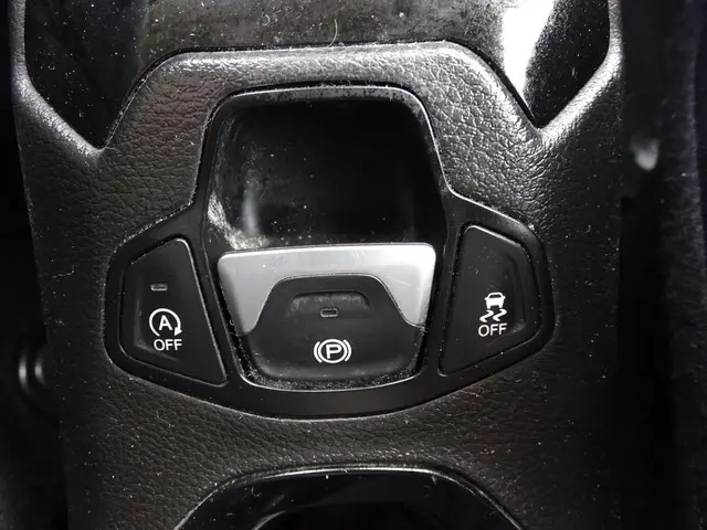 Jeep Renegade 1.6 E-Torq Black Line 2016 Benzine 19