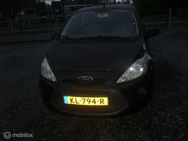 Ford Ka 1.2 Style start/stop 2013 Benzine 11