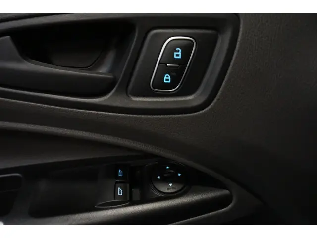 Ford Transit Connect 1.5 EcoBlue L2 Trend 2023 Diesel 8