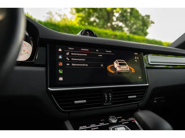 Porsche Cayenne Coupé 3.0 Platinum Edition 2022 Benzine 20