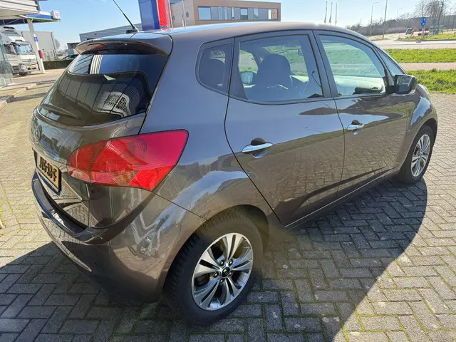 Kia Venga 1.6 CVVT Edition 2018 Benzine 3