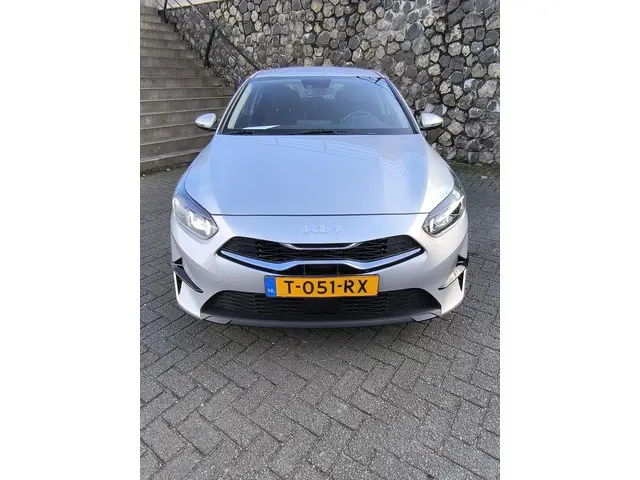 Kia Ceed 1.0 T-GDi DynamicLine 2023 Benzine 34