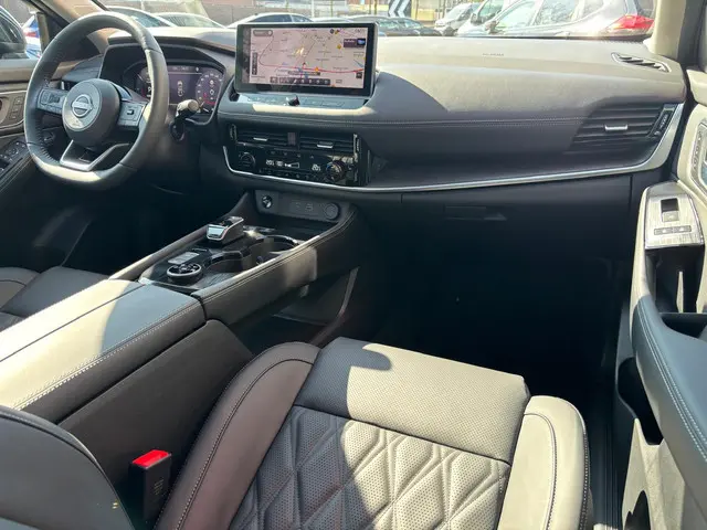 Nissan X-Trail e-4ORCE Tekna Plus 2025 Hybride Benzine 10