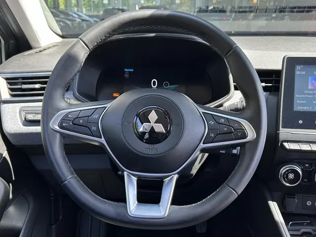 Mitsubishi Colt 1.0T MT Intense 2024 Benzine 32