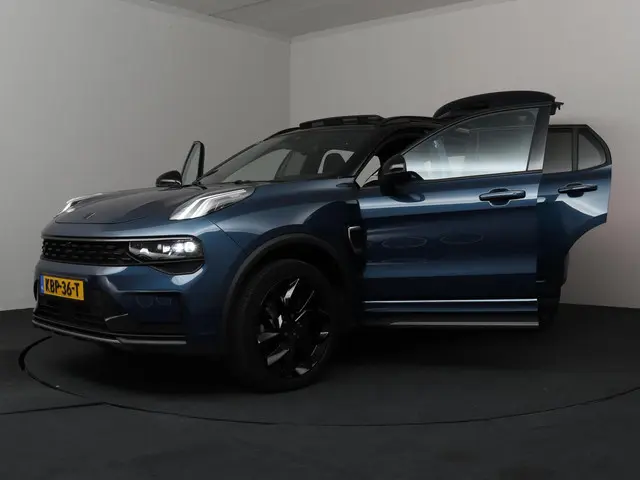 Lynk & Co 01 1.5 2023 Hybride Benzine 38