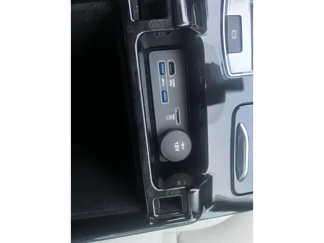 Land Rover Discovery 2.0 Td4 HSE 7p. 2017 Diesel 30