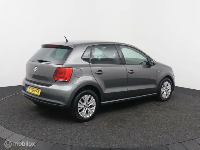 Volkswagen Polo 2