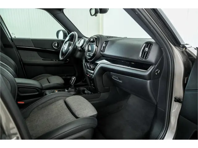 MINI Countryman 1.5 Automaat One Salt 2020 Benzine 12