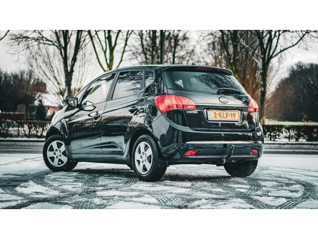Kia Venga 1.6 CVVT Plus Pack AUTOMAAT NAVI 2013 Benzine 7