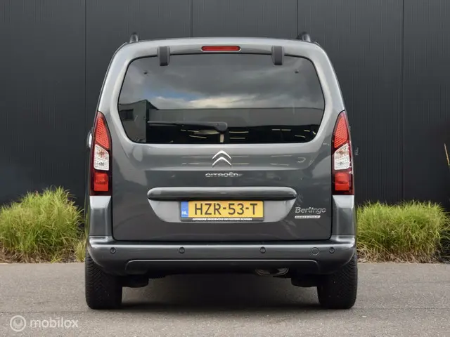 Citroën Berlingo combi 1.2 PureTech Feel 2017 Benzine 4