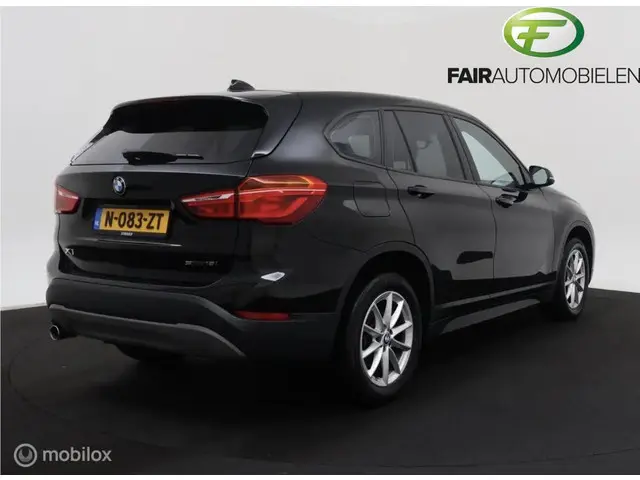 BMW X1 sDrive18i Executive 2018 Benzine 2
