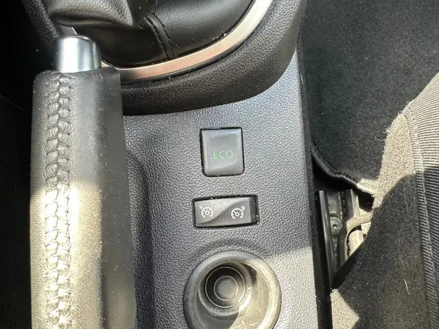 Renault Captur 0.9 TCe (90pk) Intens! LED! Navi! 2018 Benzine 27