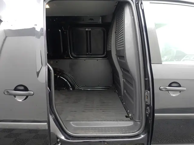 Volkswagen Caddy 2.0 TDI Euro 6 L1 R Line- 2017 Diesel 30