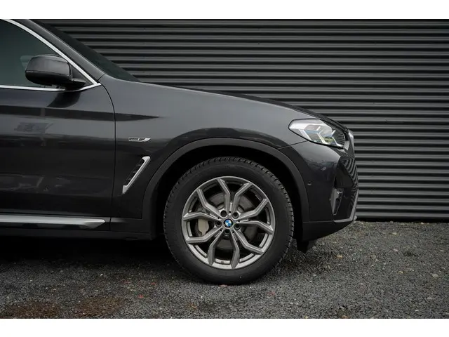 BMW X3 xDrive30e 2022 Hybride Benzine 11
