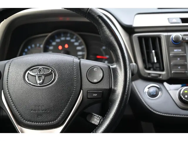 Toyota RAV4 2.0 Style 4WD 2014 Benzine 21