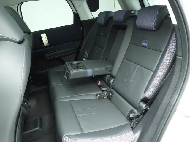 MINI Countryman SE ALL4 2025 Elektrisch 8