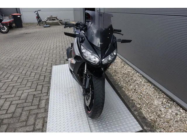 Kawasaki Z1000 SX ABS 2014 Benzine 4